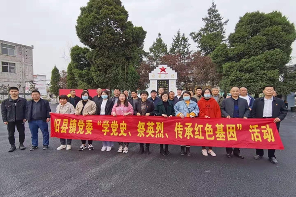 合影1.jpg